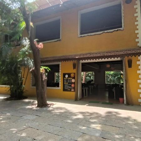 Pinewood Resort Karjat Buitenkant foto